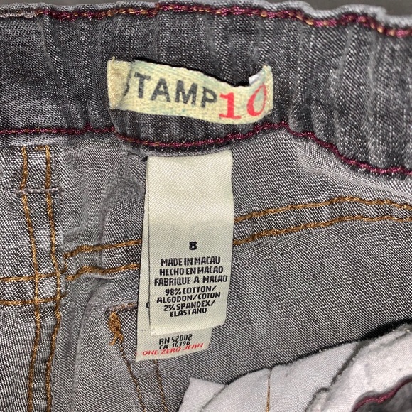 Stamp 10 grey jean shorts with yellow pockets - Picture 4 of 9